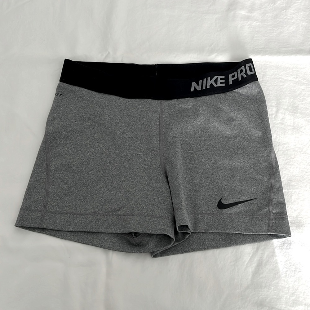 Nike Pro Dri-Fit workout shorts - Grey, Size M - like new barely worn
